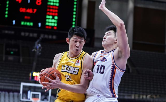 开云网站-NBA总决赛国际比赛日再迎强敌；纽约尼克斯遗憾出局；主帅态度——引发热议；更衣室氛围转暖的简单介绍