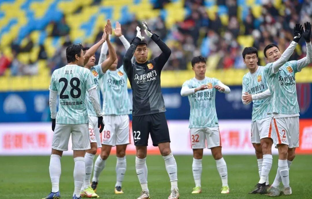 开云下载-广州队内部会议纪要流出：今晨刷新队史纪录，CBA常规赛使命明确，赛季目标并未改变的简单介绍