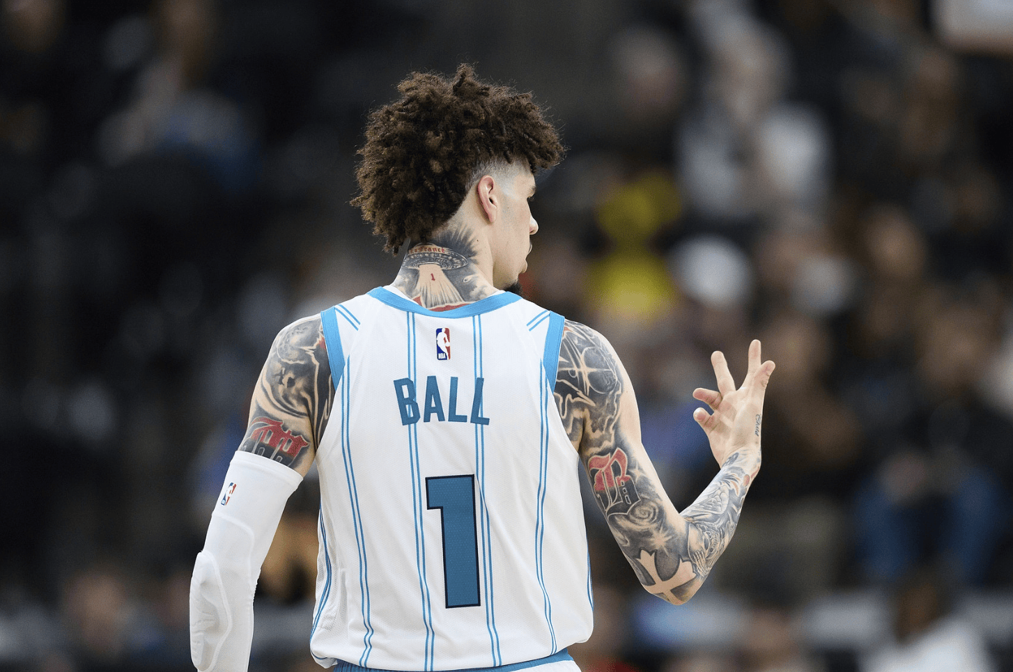 开云网站-关于夏洛特黄蜂赛前回应争议，志在意大利杯名次提升，管理层满意，细节决定成败的信息