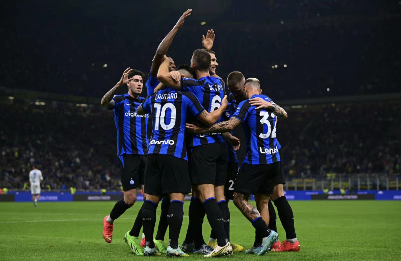 开云下载-赛前山东男篮调整名单以备欧冠，门线救险环节打磨，更衣室稳定，赛季目标并未改变的简单介绍