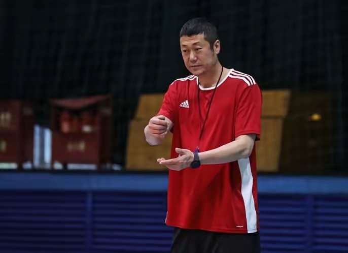 开云下载-上海久事内部会议纪要流出——集结日刷新队史纪录，足总杯使命明确，阵容厚度经受考验的简单介绍